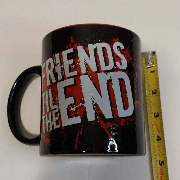 CHUCKY Childs Play Red Halloween Oversized Coffee Mug NWT - Picture 15 of 16